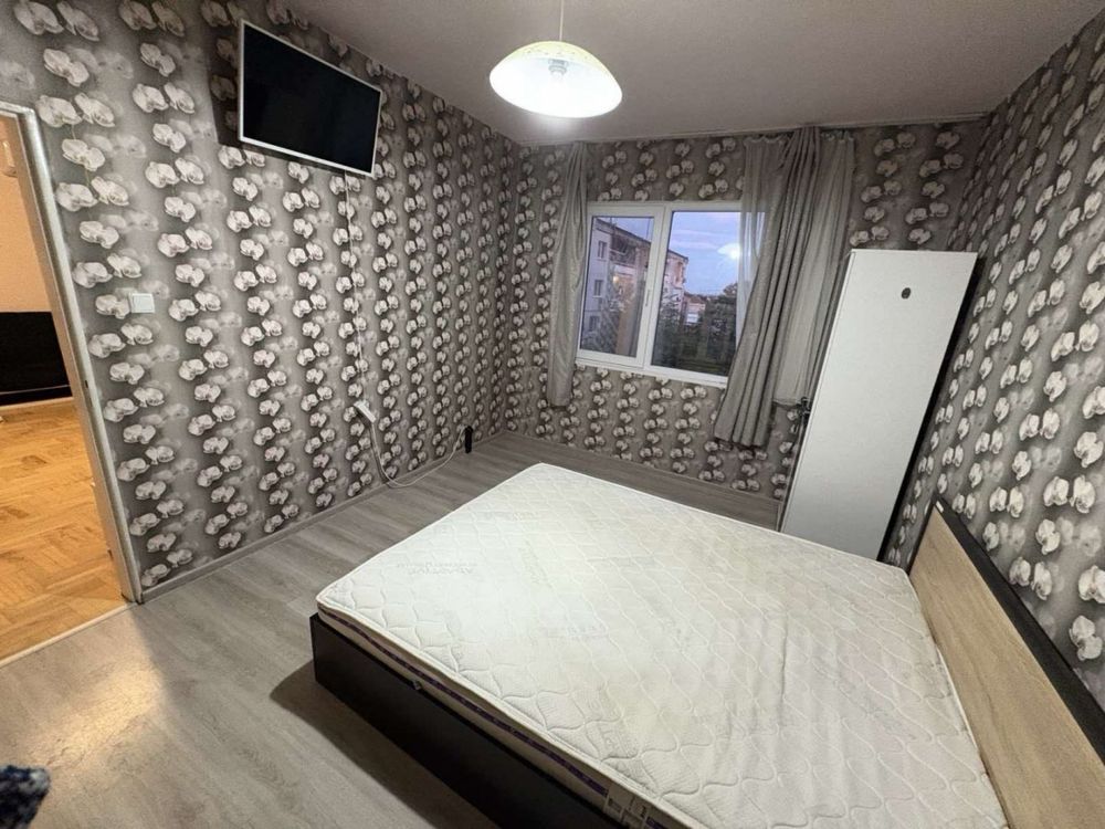 Заменям 2Стаен Апартамент 64кв Коматево. Без агенций