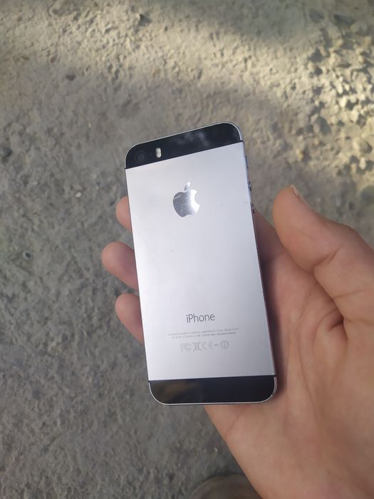 iPhone 5S. Radnoy Holatda