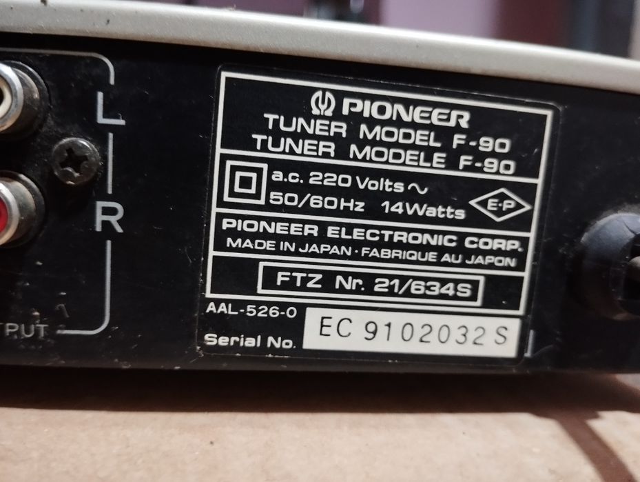Amplituner Pionier