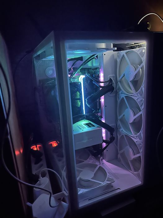 Calculator / PC Gaming Ryzen 7 RTX 3070 32 GB RAM