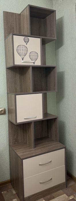 Продам книжный шкаф