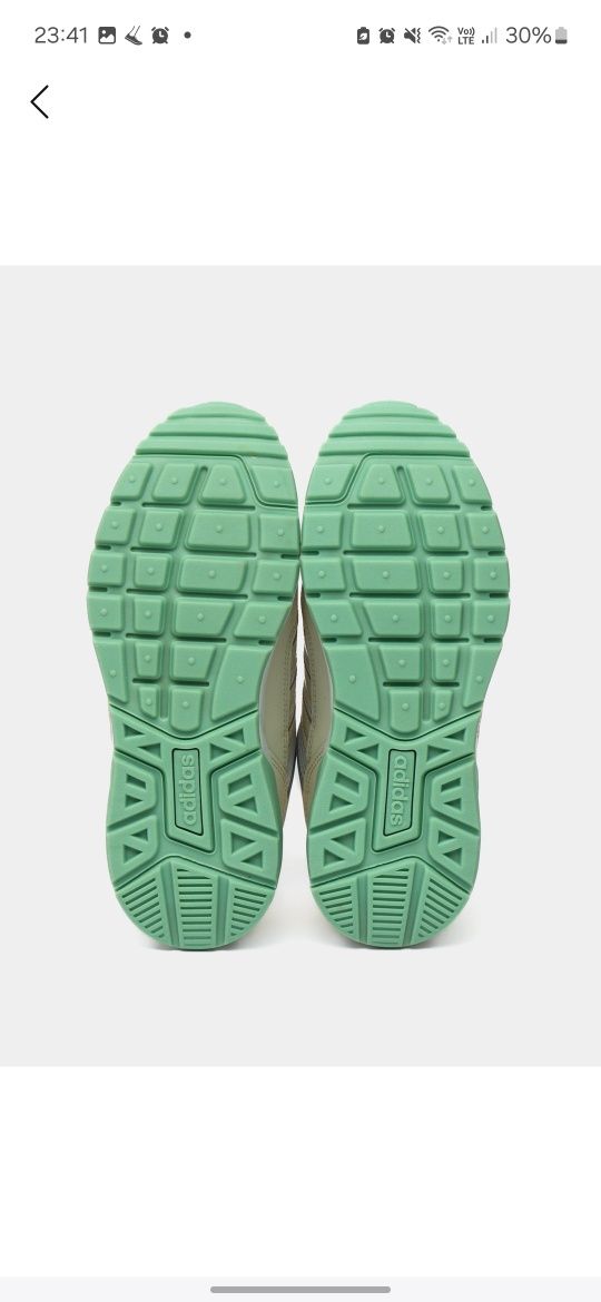 Кроссовки женские фирмы adidas