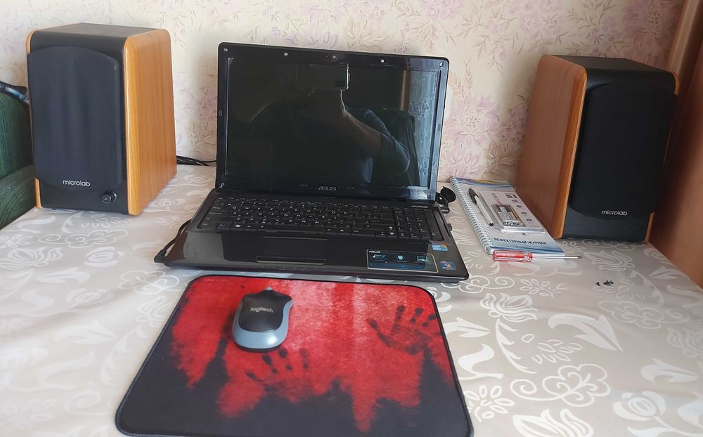 Колонки для компьютера microlab B-77. Торг есть. Договоримся есть.