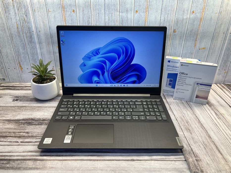 Lenovo IdeaPad S145 | Core i5-1035G1 | 8GB | 256GB SSD | UHD Graphics