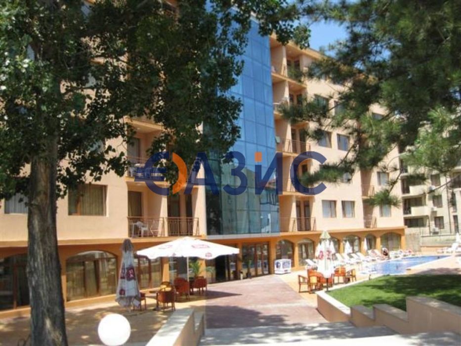 Продава се Двустаен апартамент в к.к. Слънчев бряг - 59 кв.м за 846 €/кв.м - Снимка #9