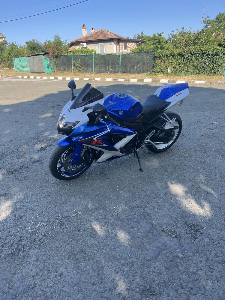Suzuki Gsxr 600.