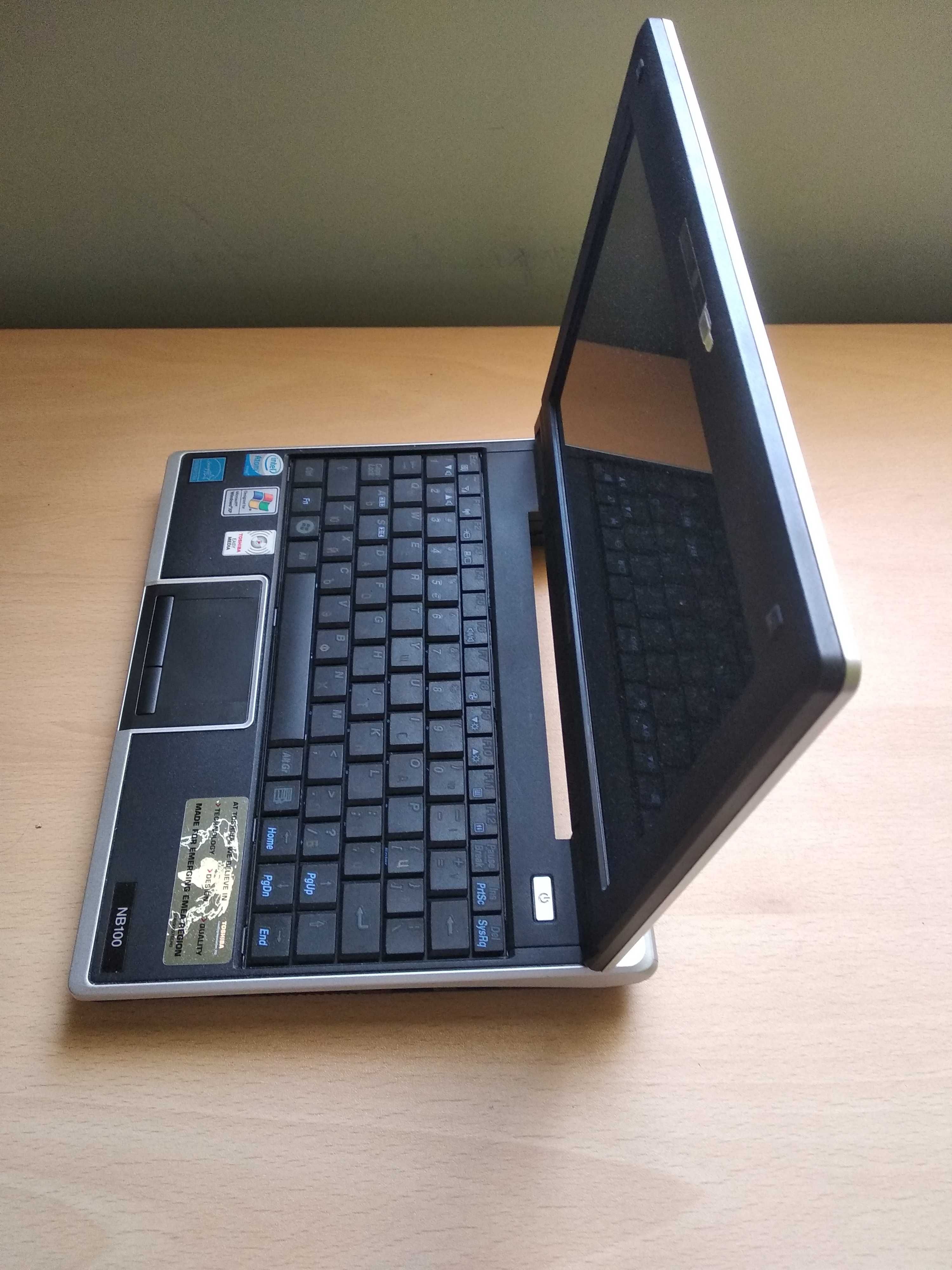 Лаптоп TOSHIBA NB100