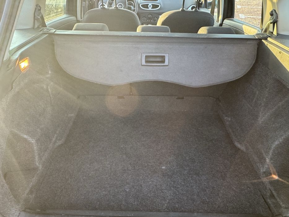 Vand Renault Clio GrandTour 1.2 Benzina 2009 Panoramic Adus recent