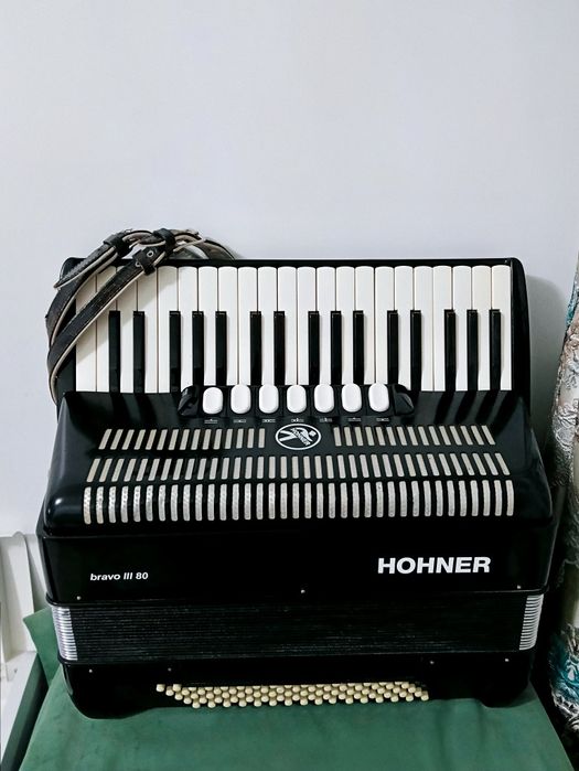 ACORDEON Hohner bravo3