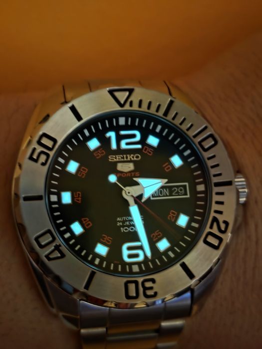 Seiko 5 SRPB33 Baby monster
