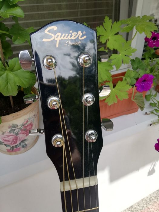 Акустична китара Fender