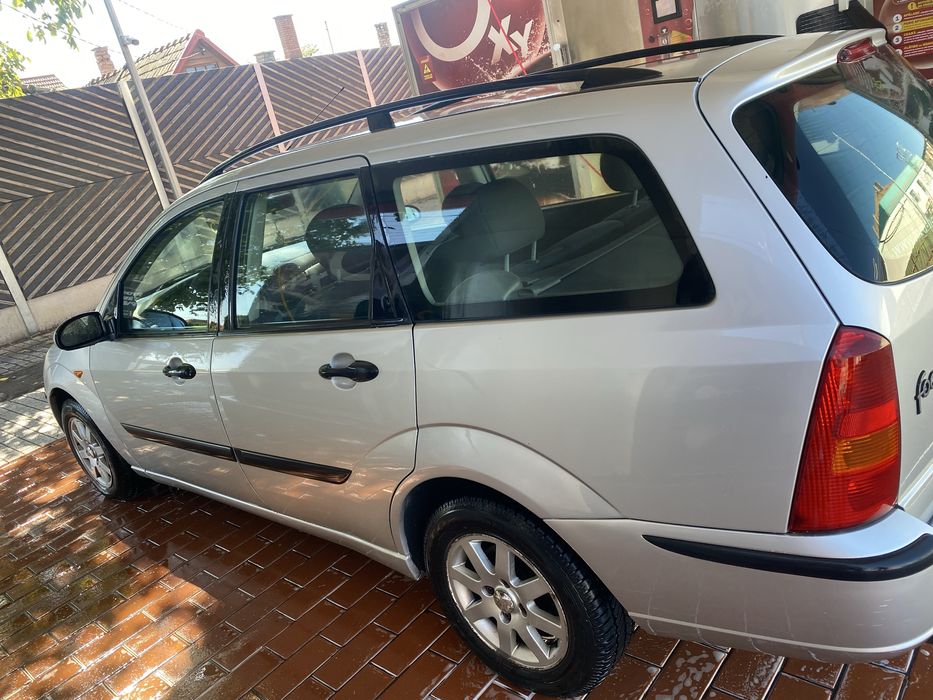 Ford focus 2002 1,4 benzina