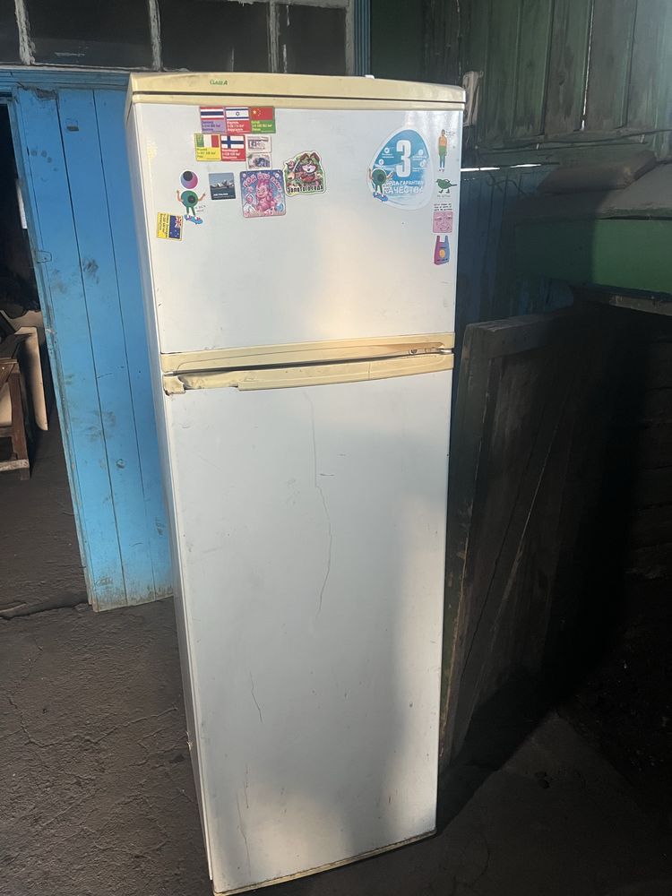 Продается холодильник