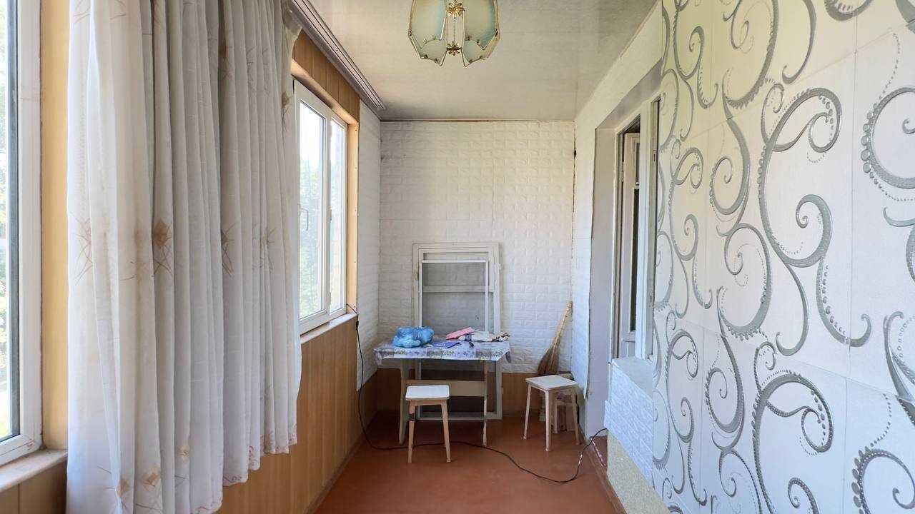 Продаётся 2-комнатная 
Ц-13 Корзинка на Абая

55 м²