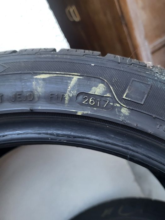 Гуми 17ки карани са един сезон, но продадох джантите и гумите останаха