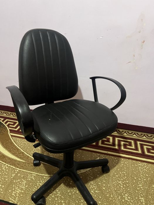 Кресло офисный для работы