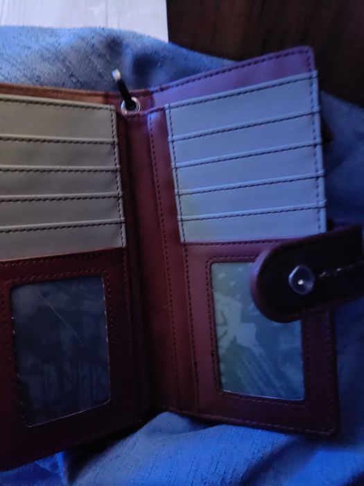 Дамско портмоне anekke