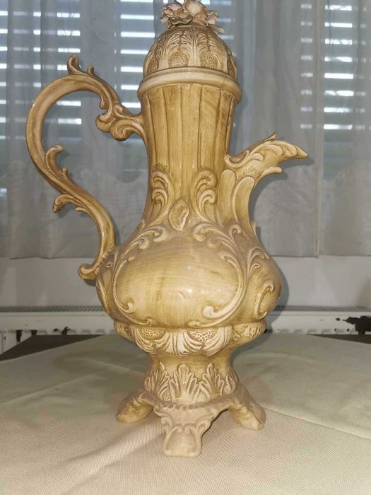Carafa cu capac din portelan vintage