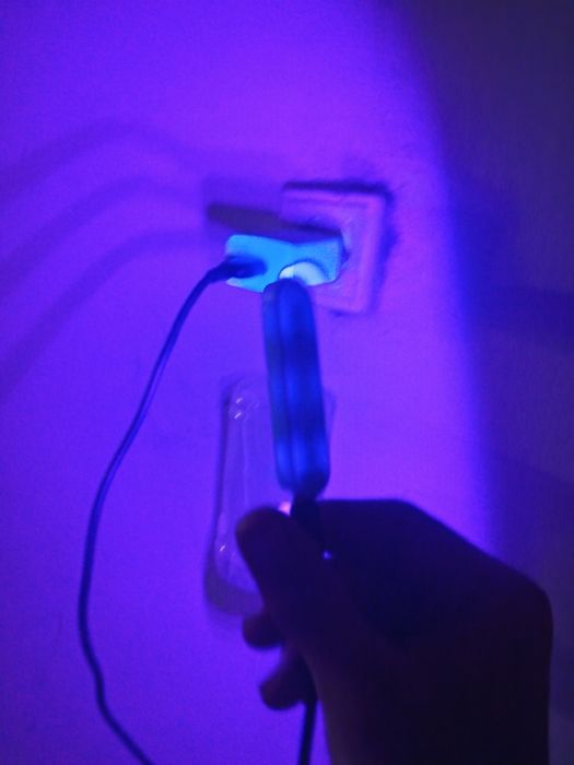 Ultrafioletovoy fonar sotiladi