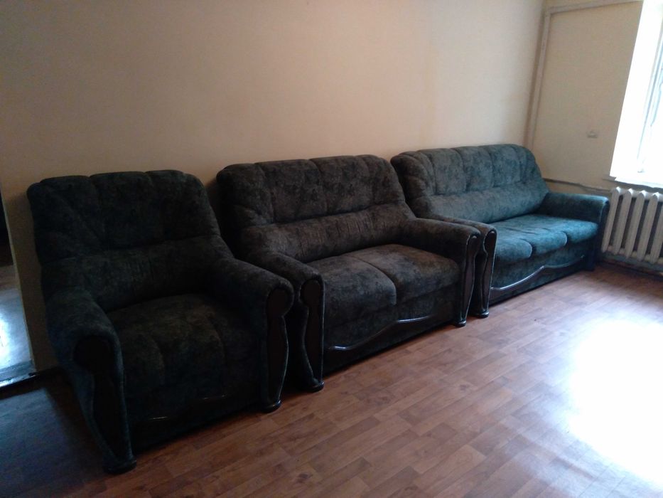 Продам мягкий уголок(диван раскладной, софа не раскладная, кресло)