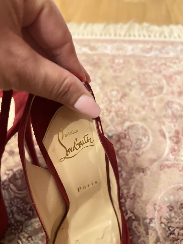 Pantofi Christian Louboutin