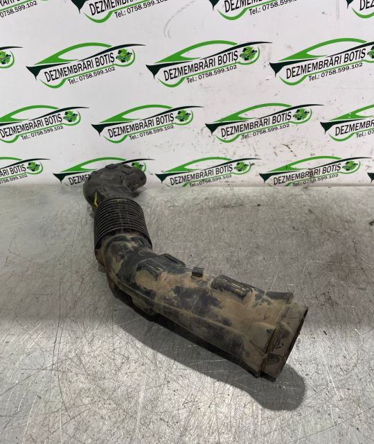 Tubulatura admisie 8200431098 Dacia Logan prima generatie