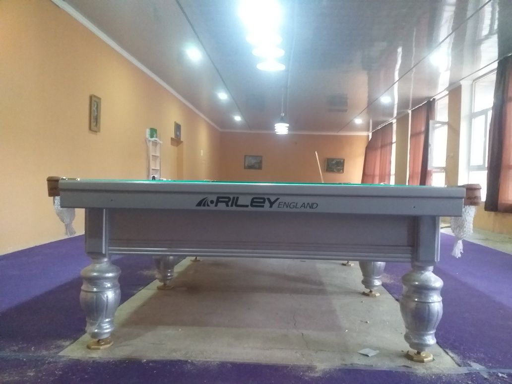 Billiard stol ruski