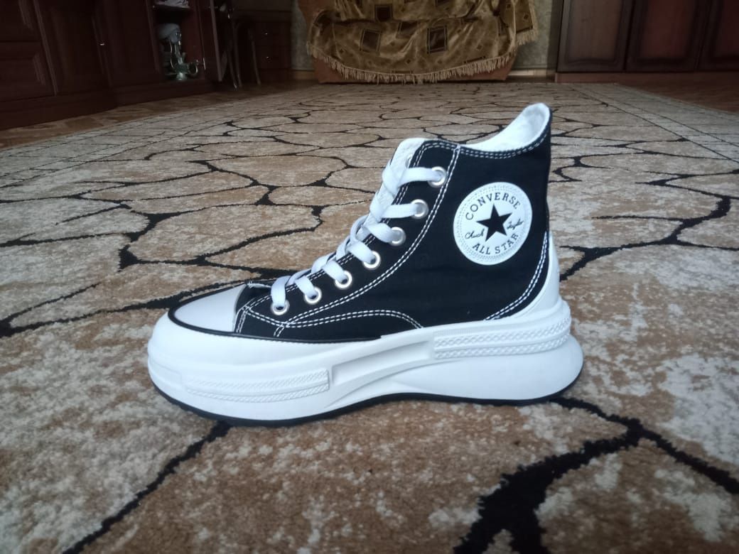 Продам женские кеды Converse