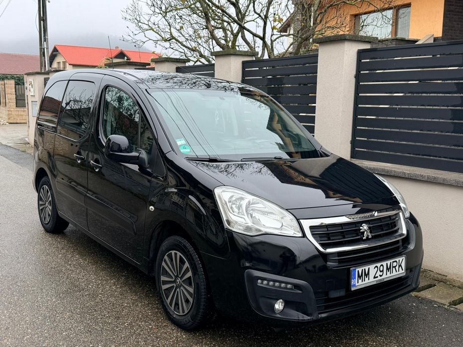 Vând Peugeot Partner Motor 1.6 HDi an 2018 înmatriculat