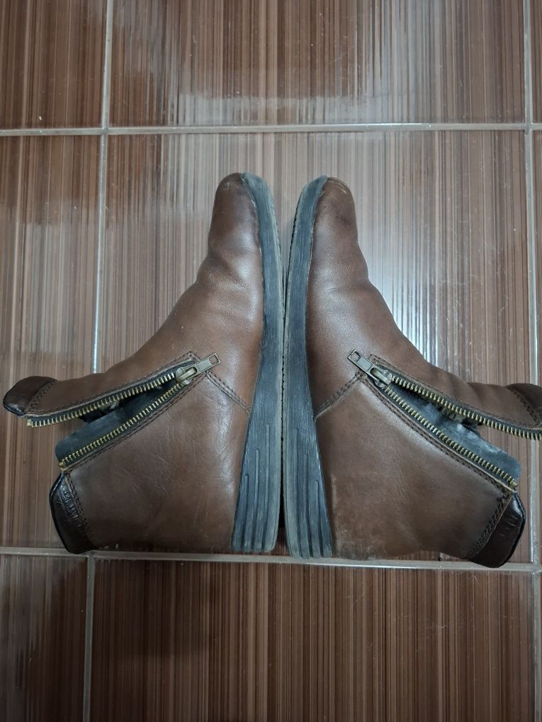 Ghete piele Rieker masura 38