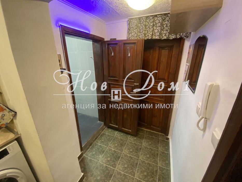 Дава се под наем Едностаен апартамент в Варна, Червен площад - 25 кв.м за 240 € - Снимка #4