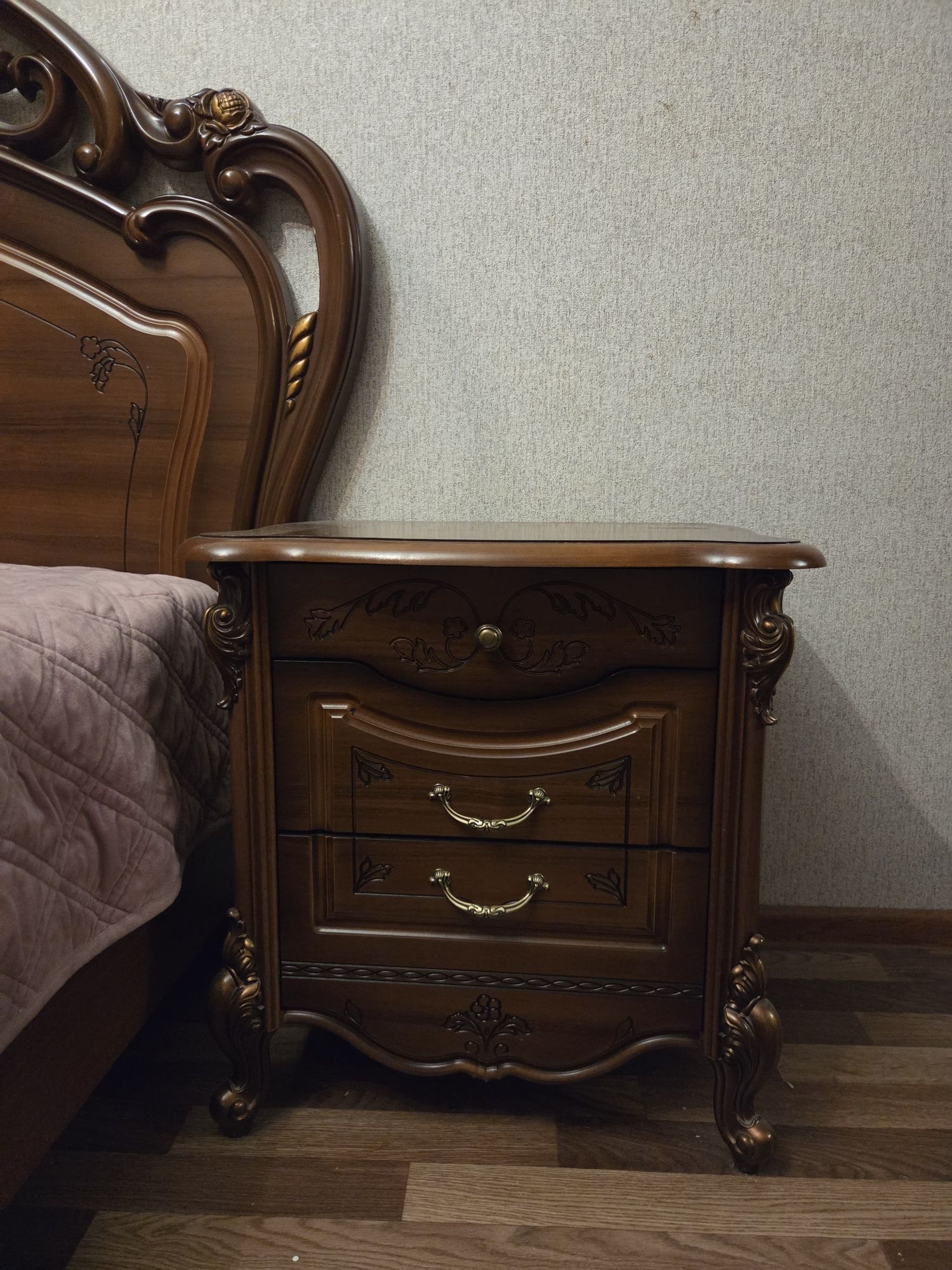 Продаётся спальный гарнитур Аллегро