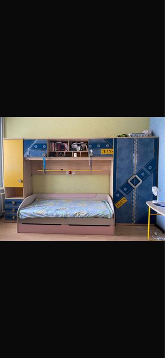 Продам мебель, кровать