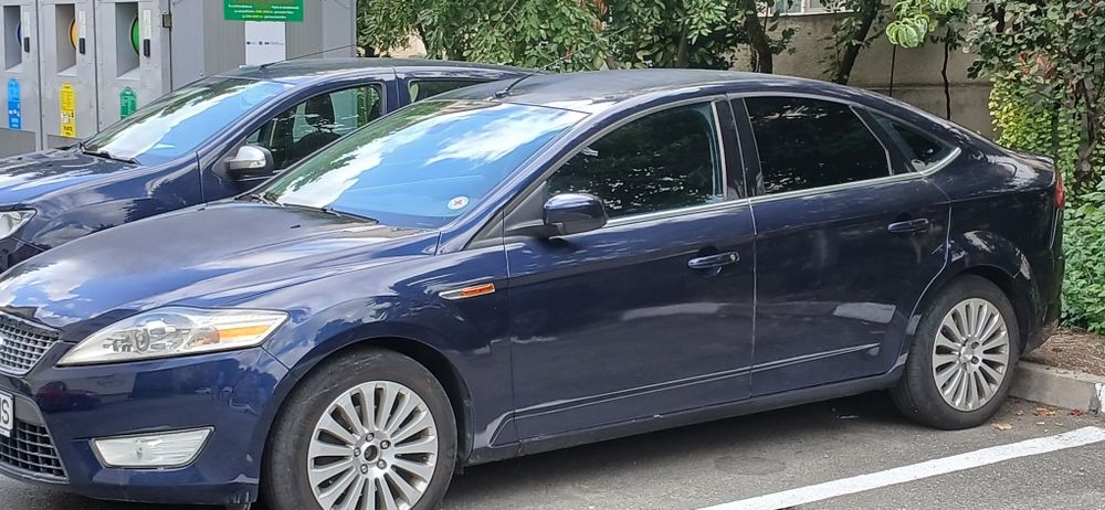 Vând Ford Mondeo