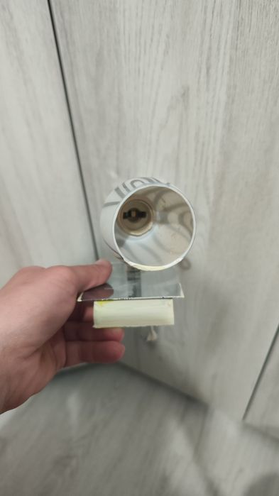 Lustră mica cu bec mic