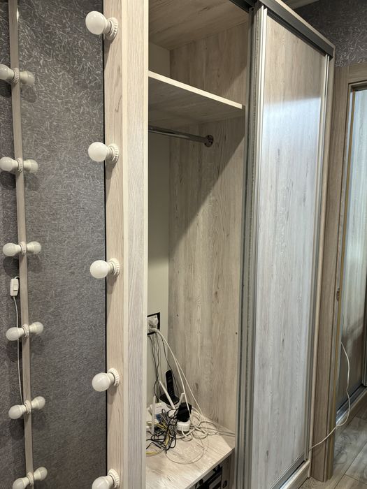 шкаф и полка в прихожую