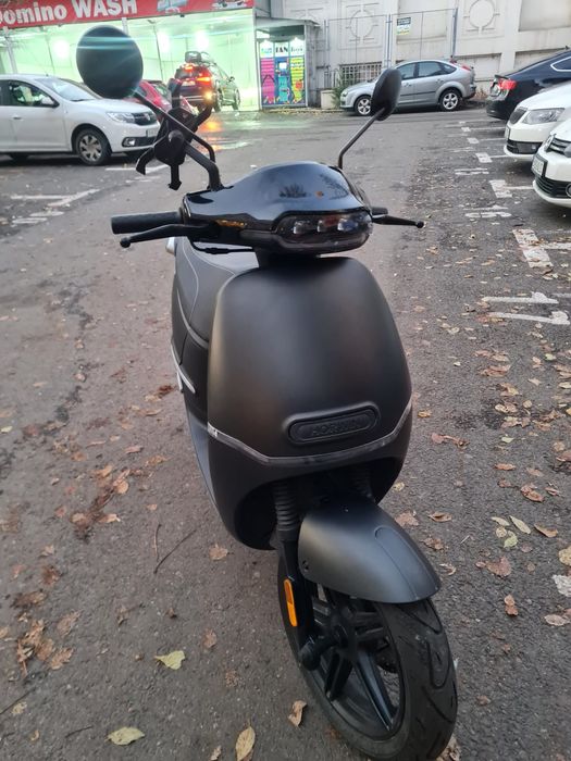 Vand scuter electric