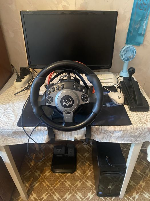 Продам игровой руль 900 градусов