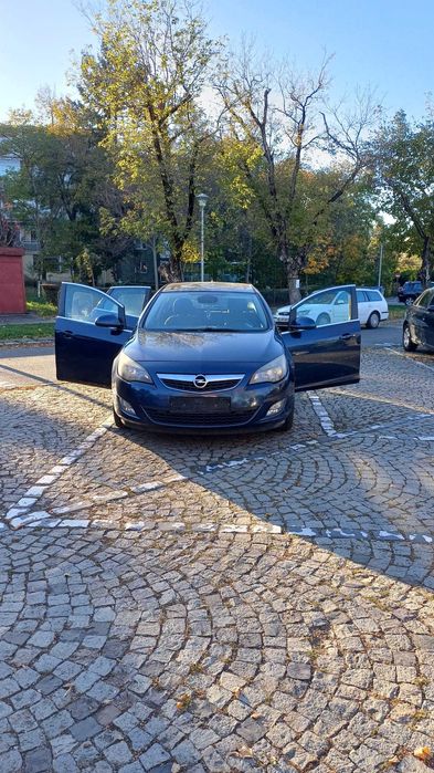 Opel Astra J 2.0 CDTI 2012 160 CP