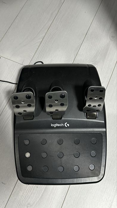 Logitech G920 Driving Force + Pedale + Shifter - stare impecabila