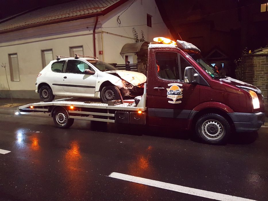 Tractari auto non stop 24/7  platforma transport asistenta rutieră rot