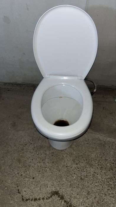 Унитаз сатылады жақсы сапада. Продам унитаз хороший