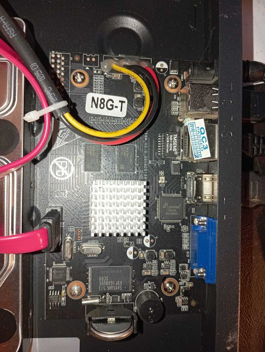 NVR 10 canale + HDD 3Tb + 6 camere IP 2-4MP + switch 1000Mbps