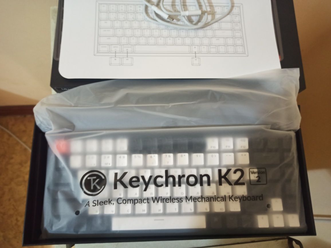 Keychron k2 v2 yangi holatda