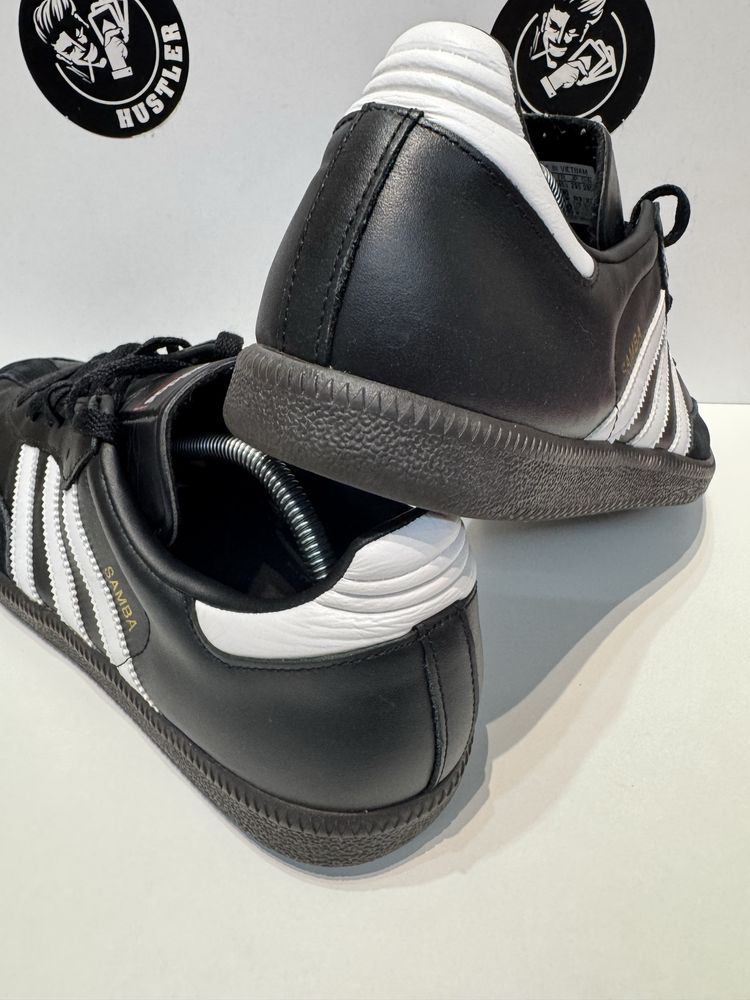 Маратонки ADIDAS SAMBA .Номер 45.5