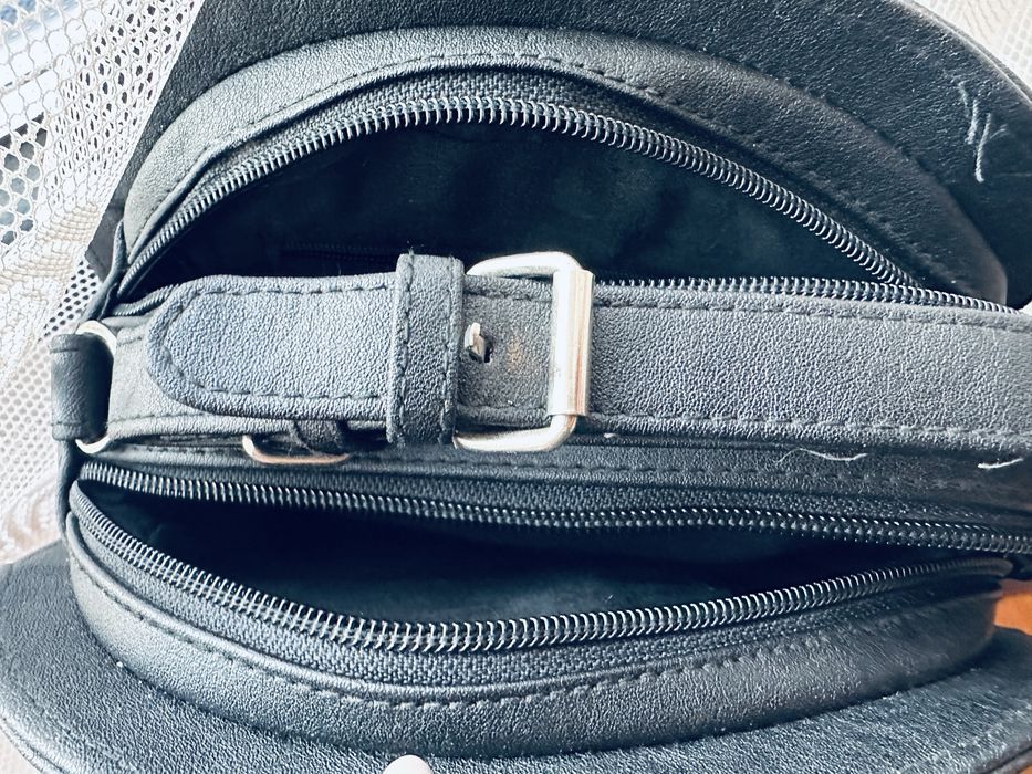 Малка черна чанта Laurent paris