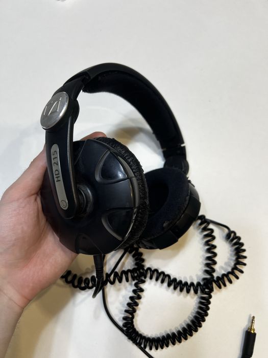 Продам наушники sennheiser hd215