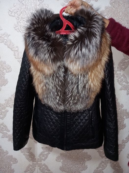 Продам женскую, кожанную куртку. Производство: Турция