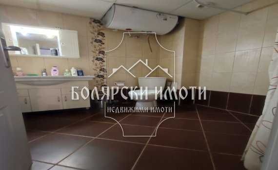 Продава се Тристаен апартамент в Велико Търново, Център - 84 кв.м за 1512 €/кв.м - Снимка #8