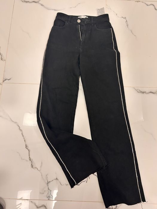 Дънки Zara нови с камъни